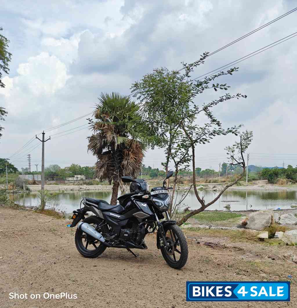 Wicked Black TVS Raider SX