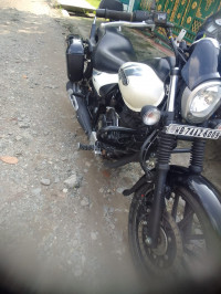 Bajaj Avenger Street 220