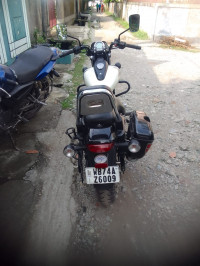 Bajaj Avenger Street 220