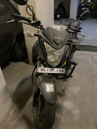 Honda CB Hornet 160R