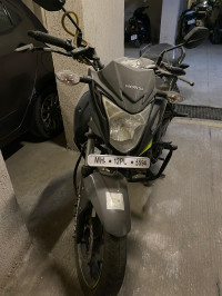 Honda CB Hornet 160R