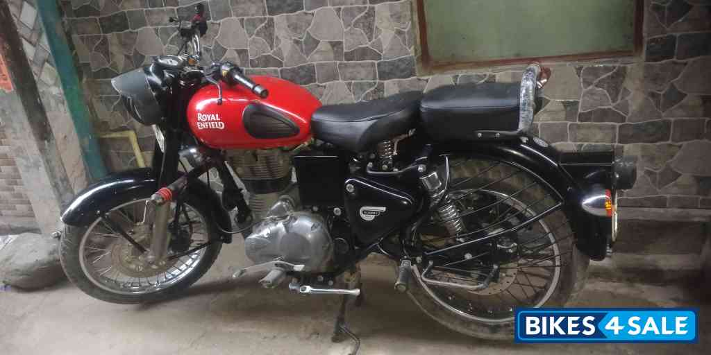 Redditch Red Royal Enfield Classic 350 Redditch Red