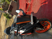 Black KTM RC 200