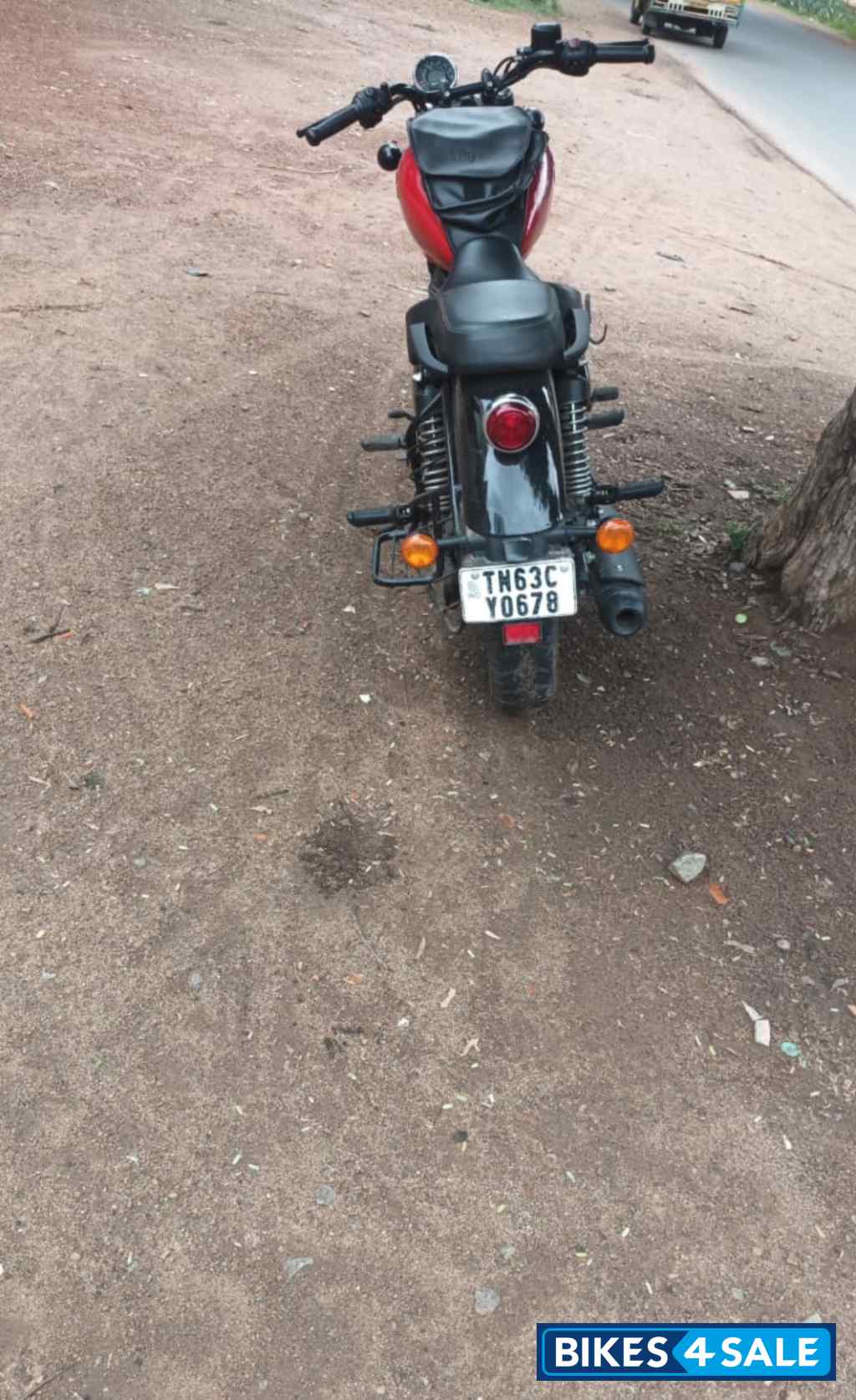 Red Royal Enfield Meteor 350 Fireball Red Royal Enfield Meteor 350 Fireball