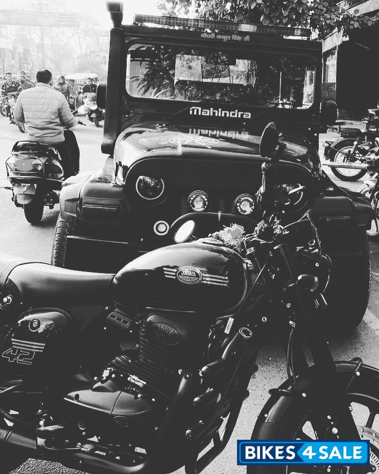 Jawa 42 Dual Channel ABS AllStar Black Jawa 42 Dual Channel ABS AllStar Black