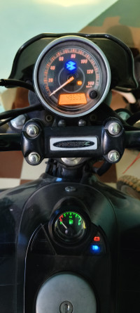 Black Bajaj Avenger Street 160