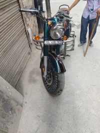 Royal Enfield Classic 350 2022 Model