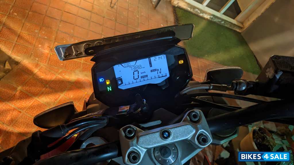 Racing Red BMW G 310 R