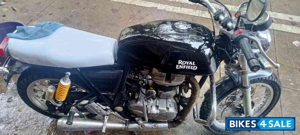Black Royal Enfield Continental GT 535 Black Royal Enfield Continental GT 535