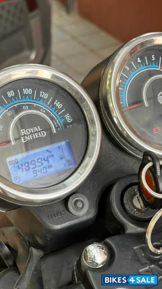 White Royal Enfield Thunderbird X 350 White Royal Enfield Thunderbird X 350