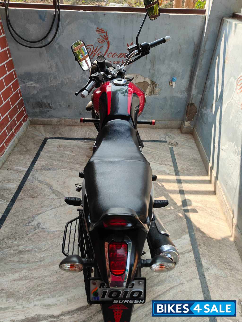 Black And Red Bajaj V15 Black And Red Bajaj V15