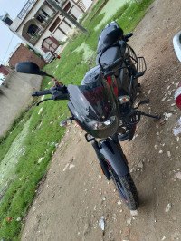 Red Black Bajaj Pulsar 125 Carbon Fibre Disc Split Seat