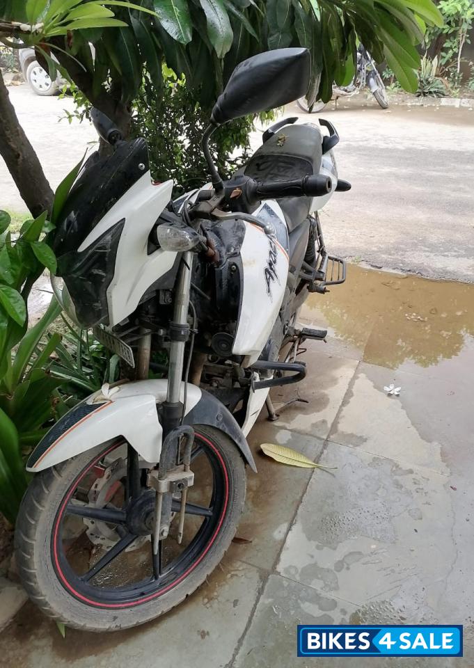 TVS Apache RTR 160 TVS Apache RTR 160