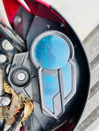 Red Yamaha Saluto 125