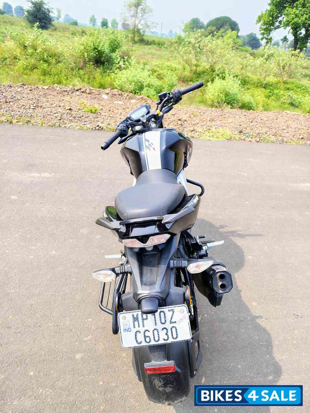 TVS Apache RTR 160 4V TVS Apache RTR 160 4V