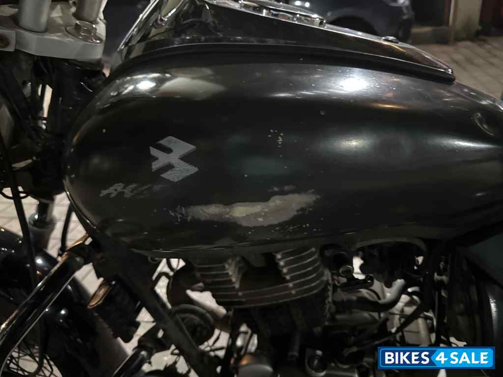 M Green Bajaj Avenger 220 DTS-i M Green Bajaj Avenger 220 DTS-i