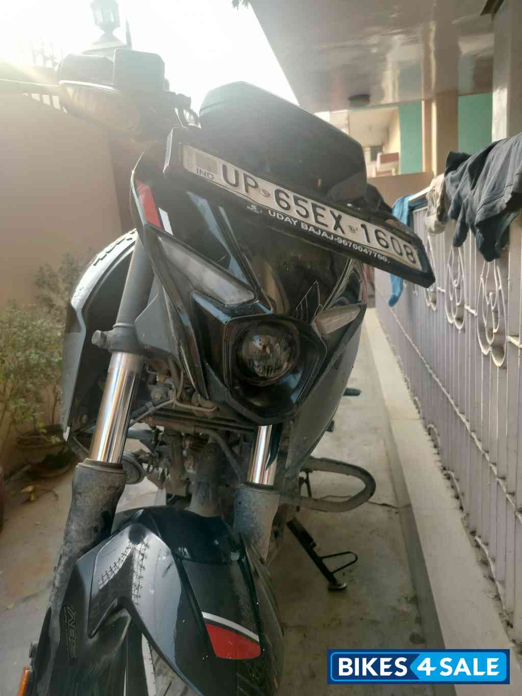 Bajaj Pulsar N160
