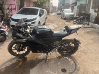 Dark Black Yamaha R15 V4