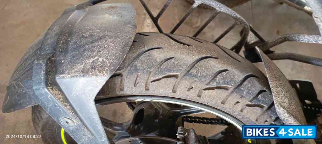 Black Suzuki Gixxer SF BS6 Black Suzuki Gixxer SF BS6