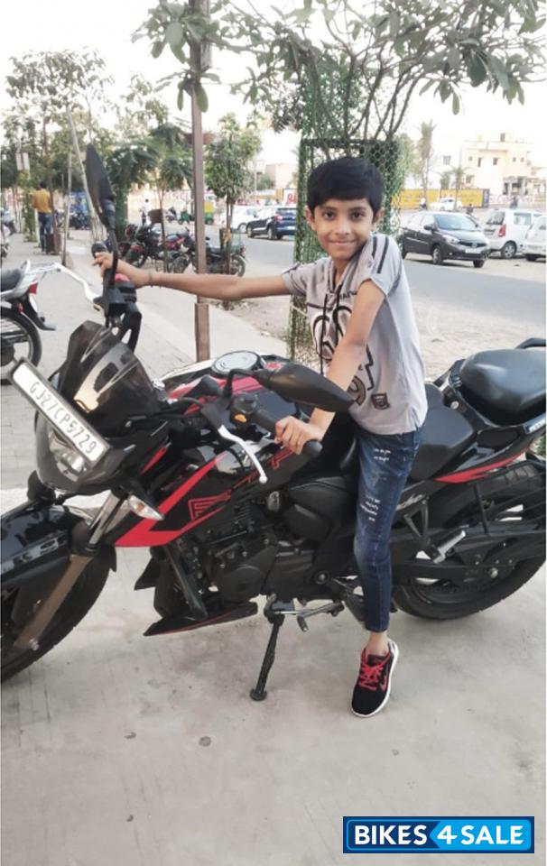 TVS Apache RTR 200 4V TVS Apache RTR 200 4V