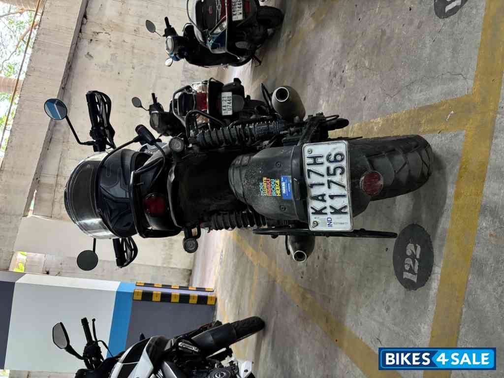 Yezdi Scrambler Dual Tone Yezdi Scrambler Dual Tone