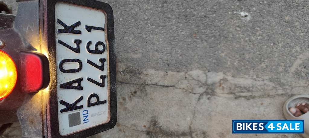 Jawa 42 Bobber Red Sheen