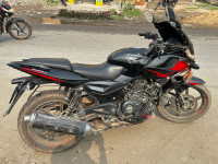 Bajaj Pulsar 220F BS6