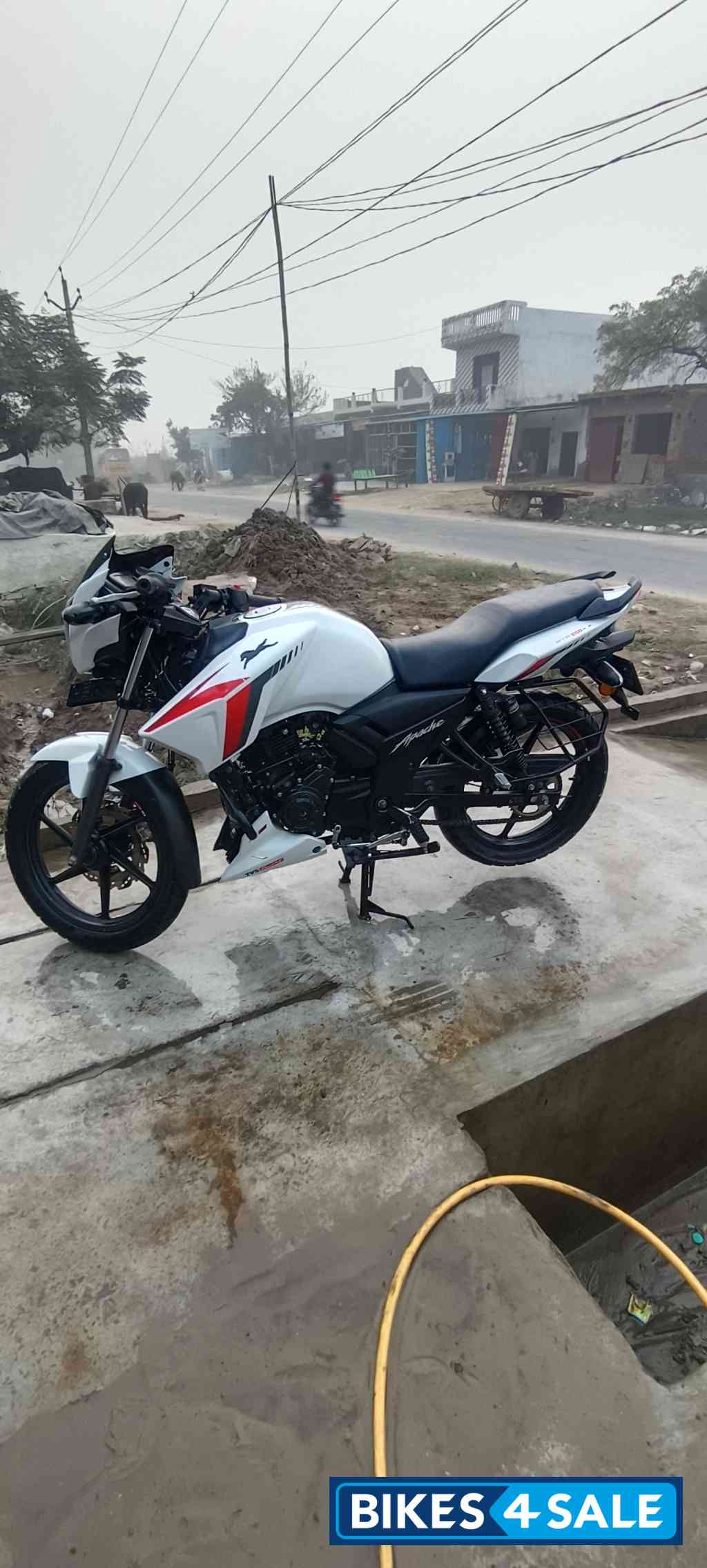 TVS Apache RTR 160