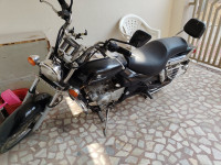 Bajaj Avenger 220 DTS-i