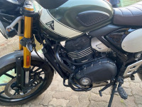 Triumph Scrambler 400 X