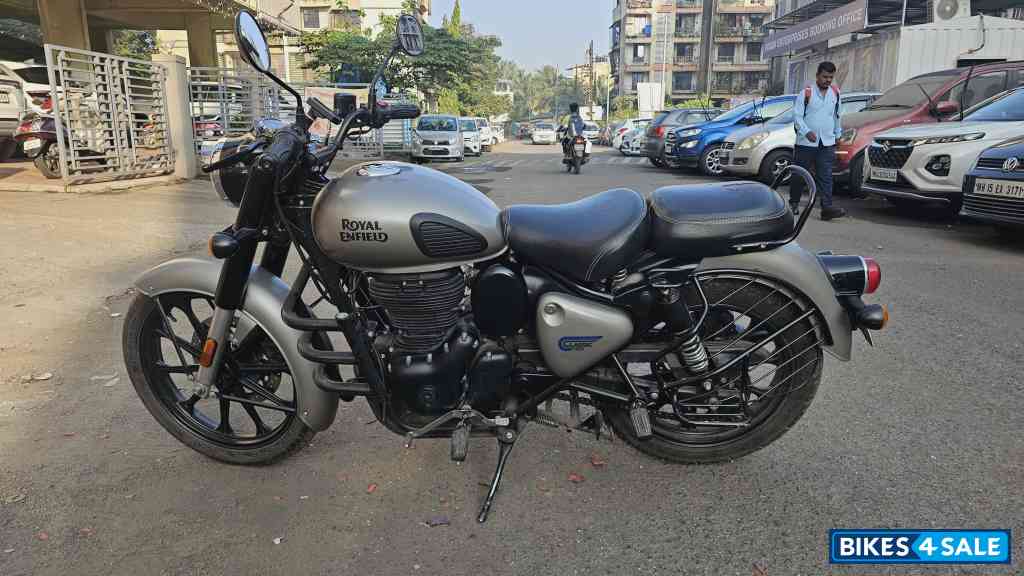 Royal Enfield Classic Gunmetal Grey Royal Enfield Classic Gunmetal Grey