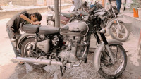 Royal Enfield Classic Gunmetal Grey 2018 Model