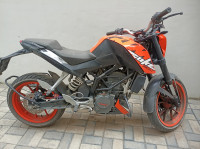 KTM Duke 200