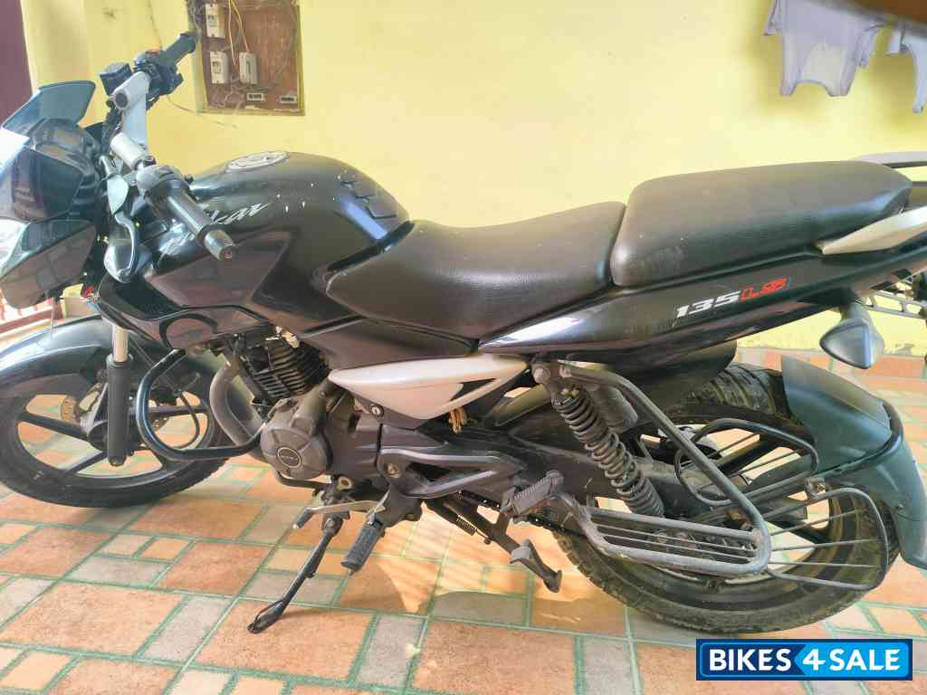 Bajaj Pulsar 135LS