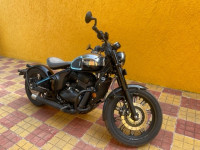 Jawa 42 Bobber Black Mirror 2023 Model