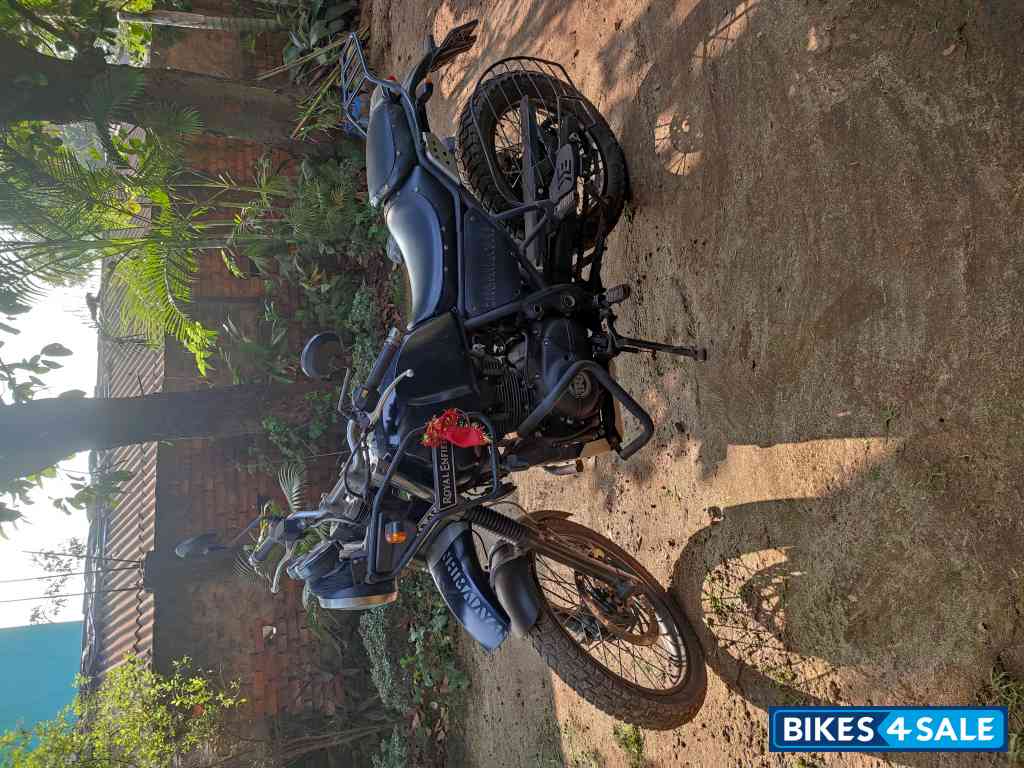 Black Royal Enfield Himalayan Black Royal Enfield Himalayan