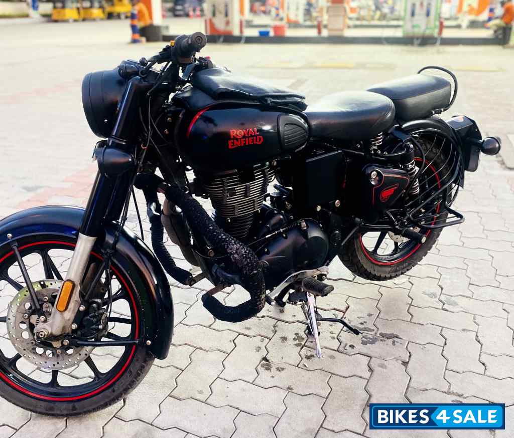 Stealth Black Royal Enfield Classic Stealth Black Stealth Black Royal Enfield Classic Stealth Black