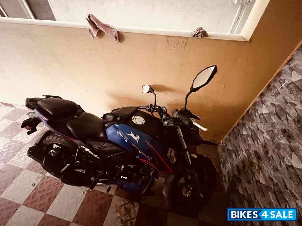 TVS Apache RTR 200 4V ABS TVS Apache RTR 200 4V ABS