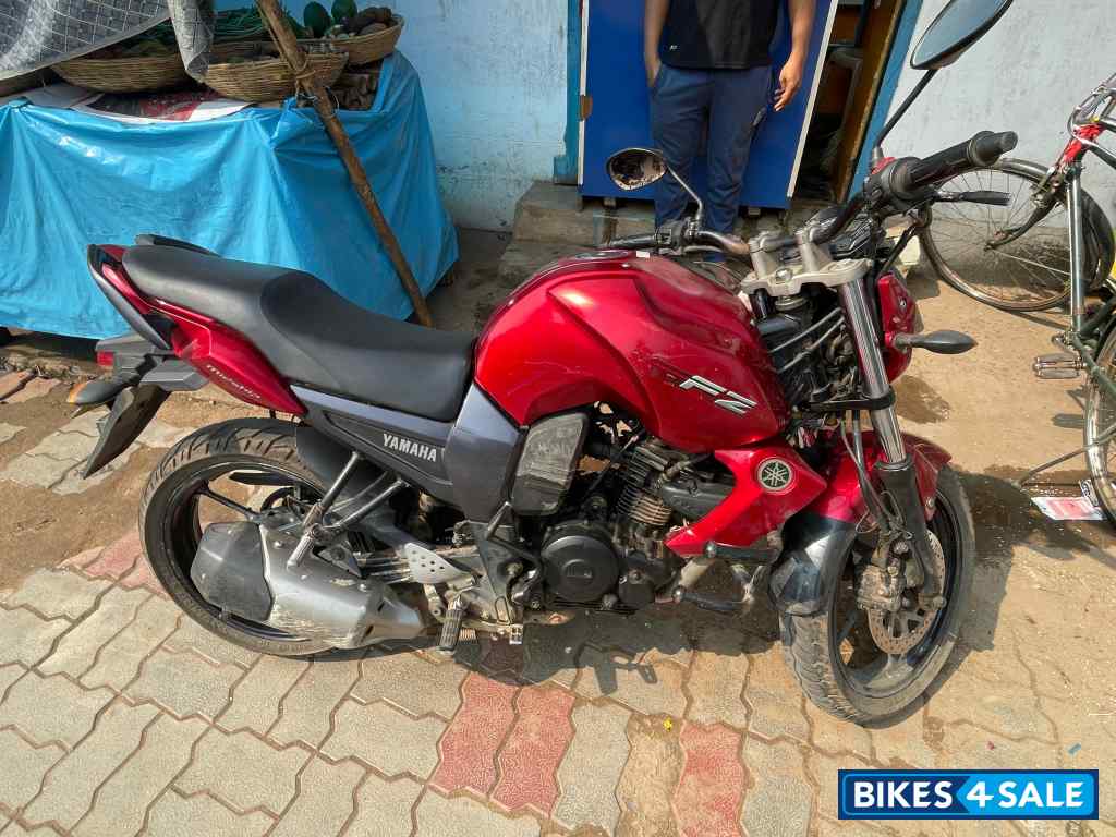 Yamaha FZ