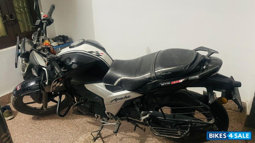 TVS Apache RTR 160 4V TVS Apache RTR 160 4V