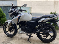 White TVS Apache RTR 160