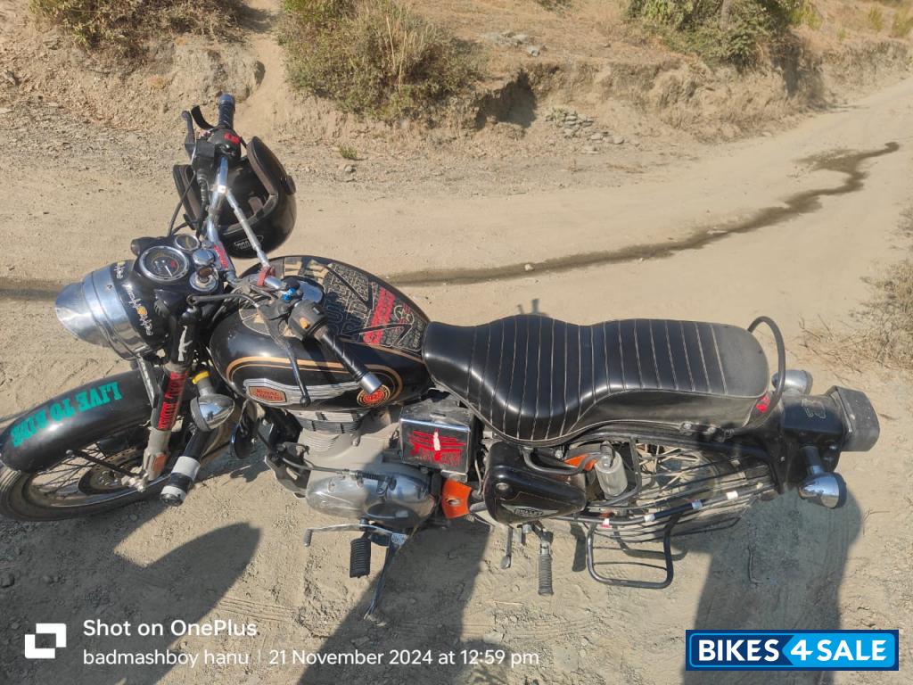 Black Royal Enfield Bullet Standard 350 Black Royal Enfield Bullet Standard 350