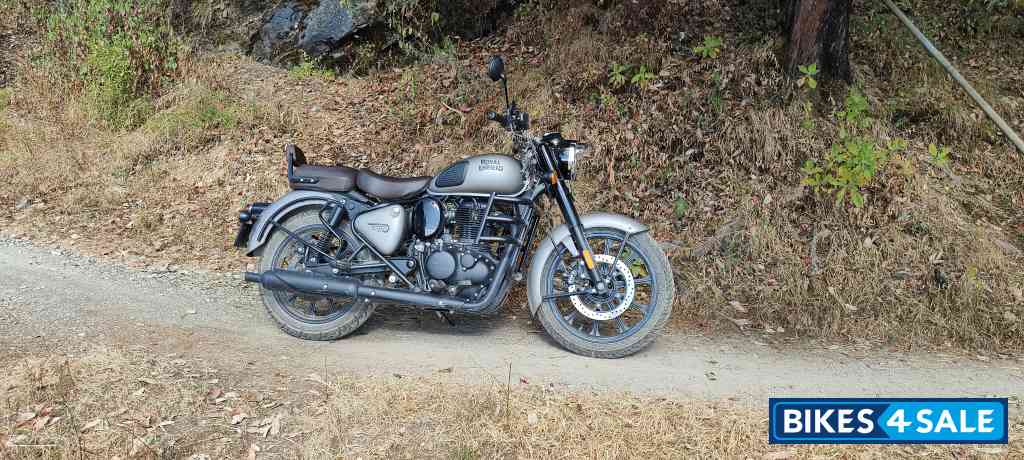 Gunmetal Grey Royal Enfield Classic 350 Dual Channel BS6