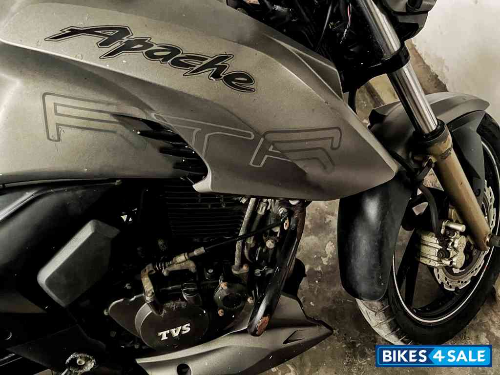 TVS Apache RTR 200 4V TVS Apache RTR 200 4V