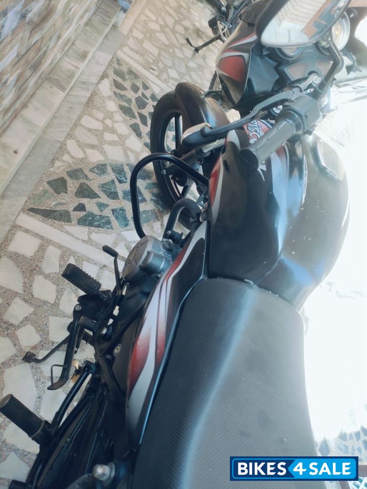 Bajaj Discover 100 Bajaj Discover 100