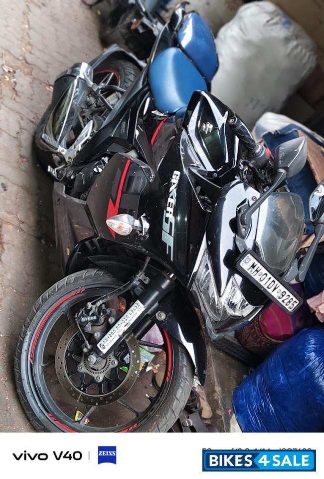 Suzuki Gixxer SF Suzuki Gixxer SF