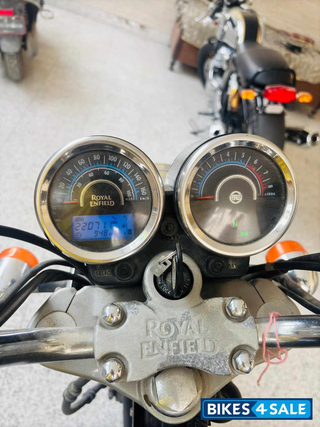 Royal Enfield Thunderbird 350 Royal Enfield Thunderbird 350