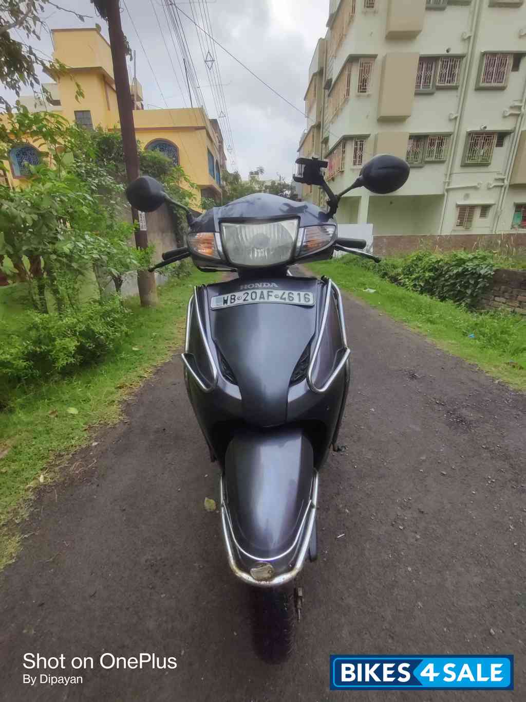 Gray Honda Activa