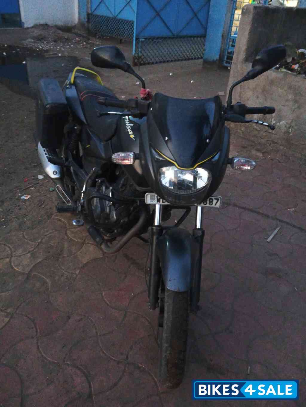 Bajaj Pulsar 150 Neon Bajaj Pulsar 150 Neon