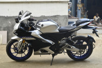 Metallic Grey Yamaha R15M